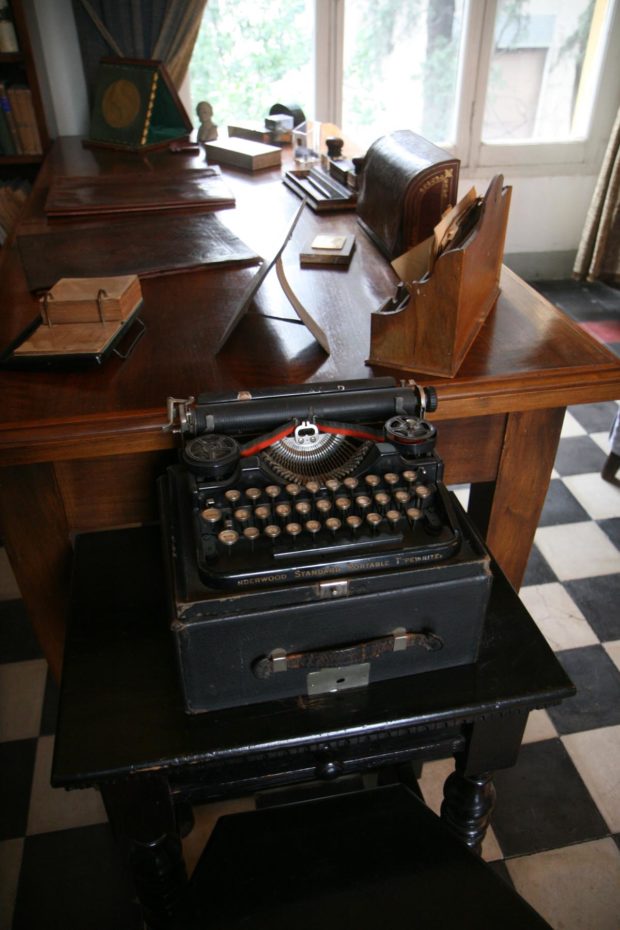 macchina da scrivere 1